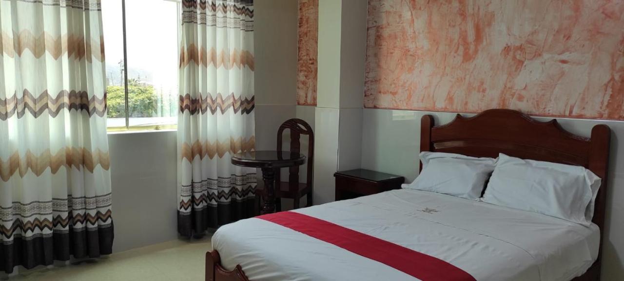 Hotel Real Bolivar شيمبوتي المظهر الخارجي الصورة